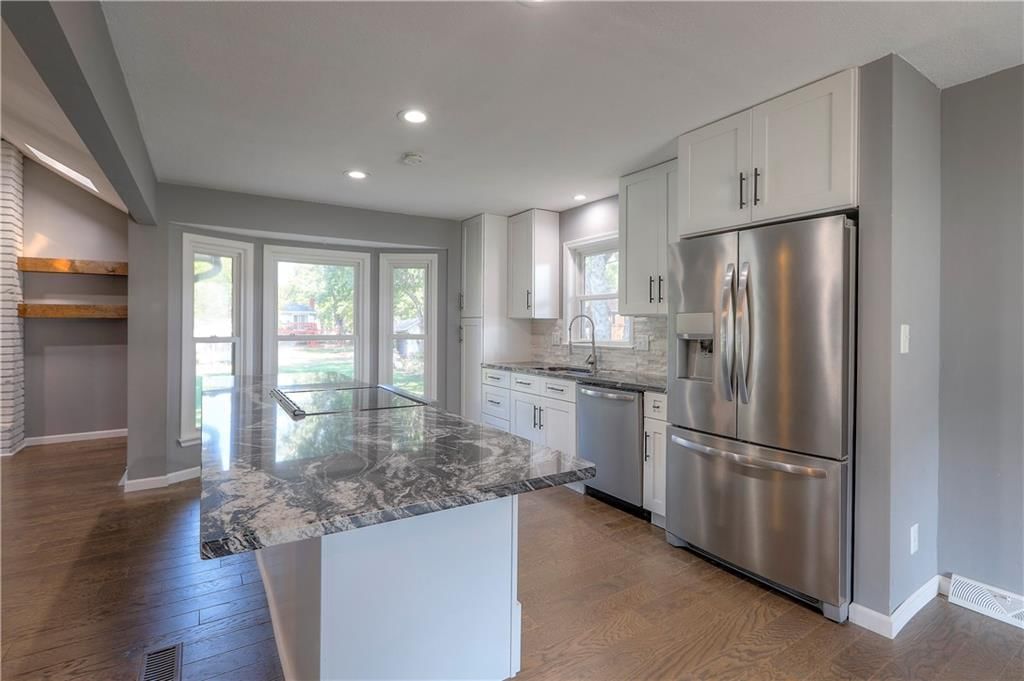 8402 Spring Valley Road — photo 12