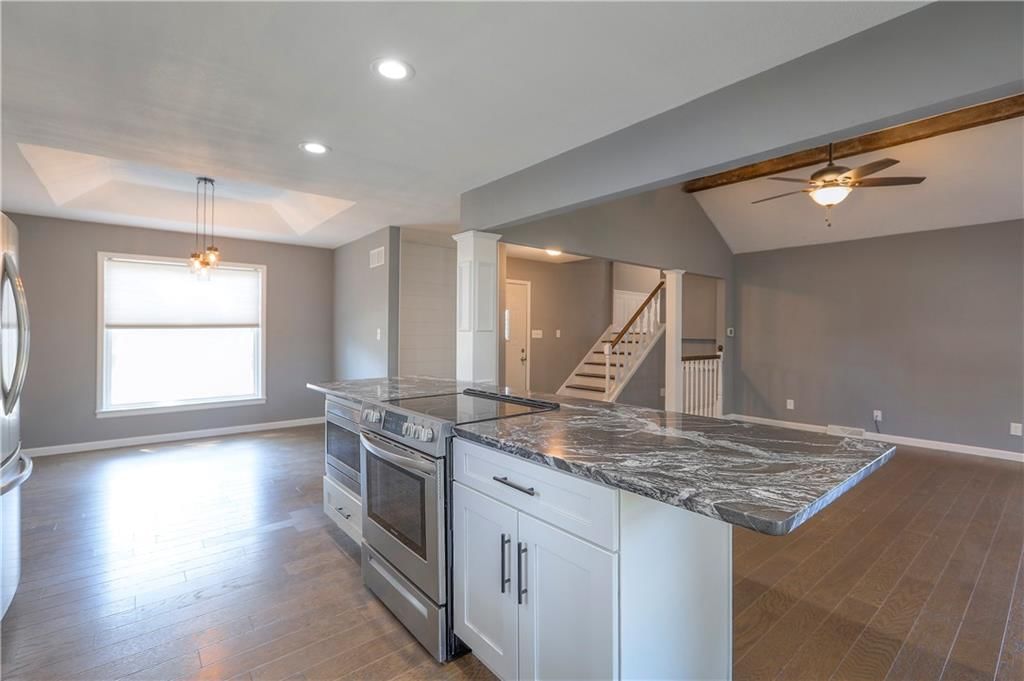 8402 Spring Valley Road — photo 16