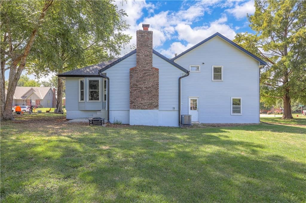 8402 Spring Valley Road — photo 31