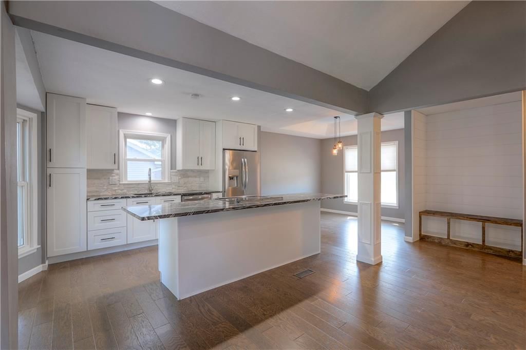 8402 Spring Valley Road — photo 10