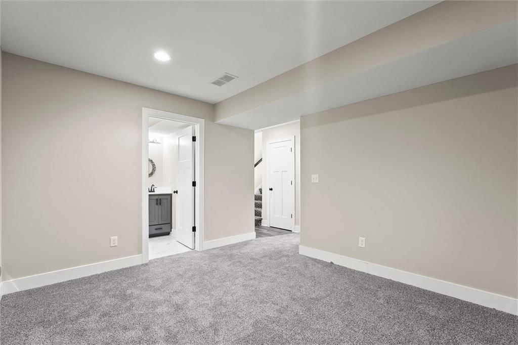 1800 NW Mya Court — photo 18
