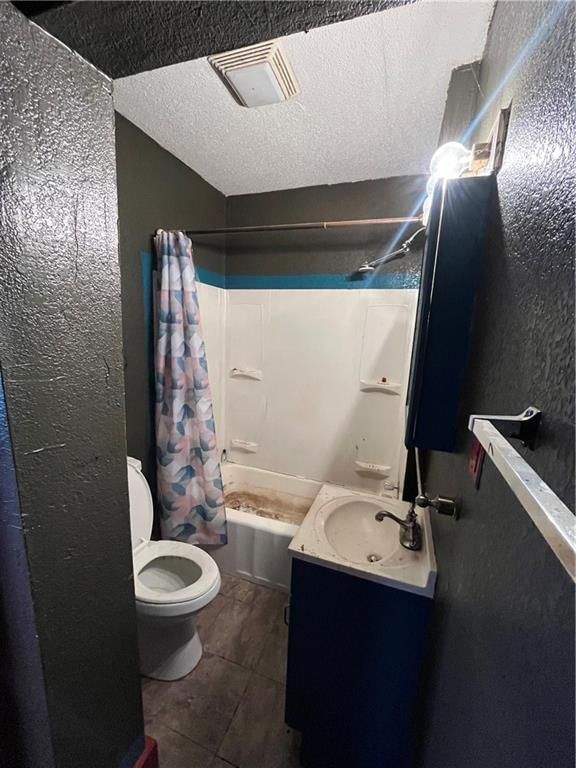 2301 Angelique Street — photo 7