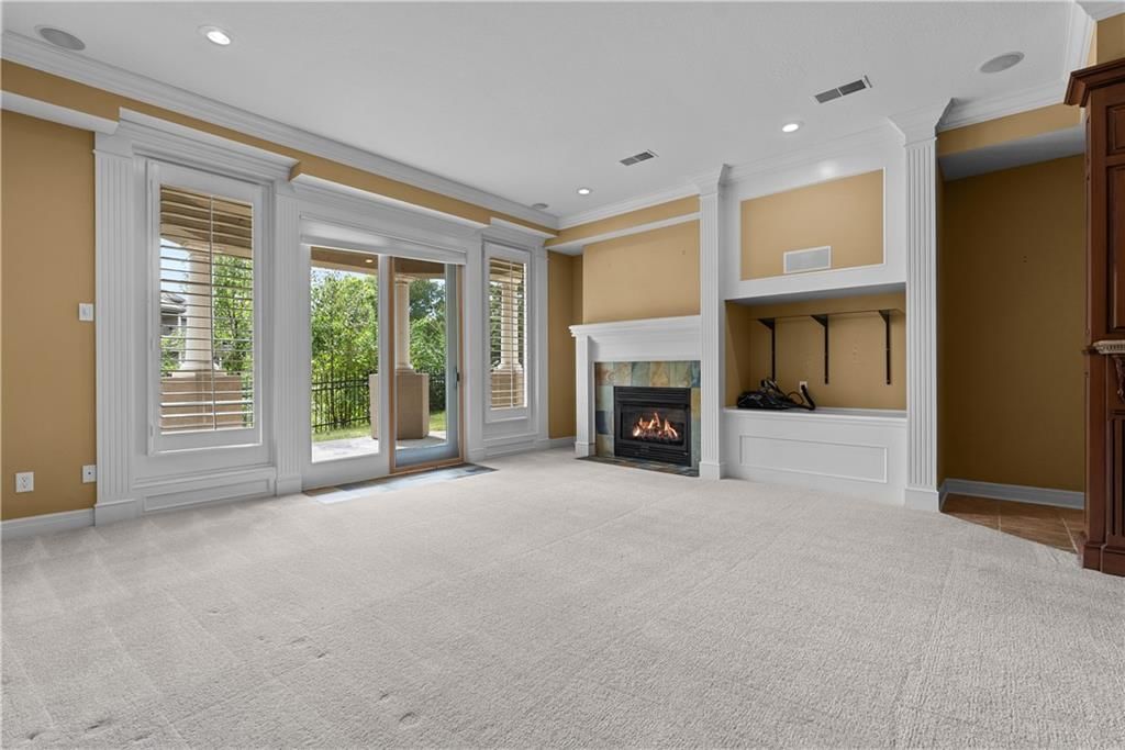 4605 NE DICK HOWSER Circle — photo 33