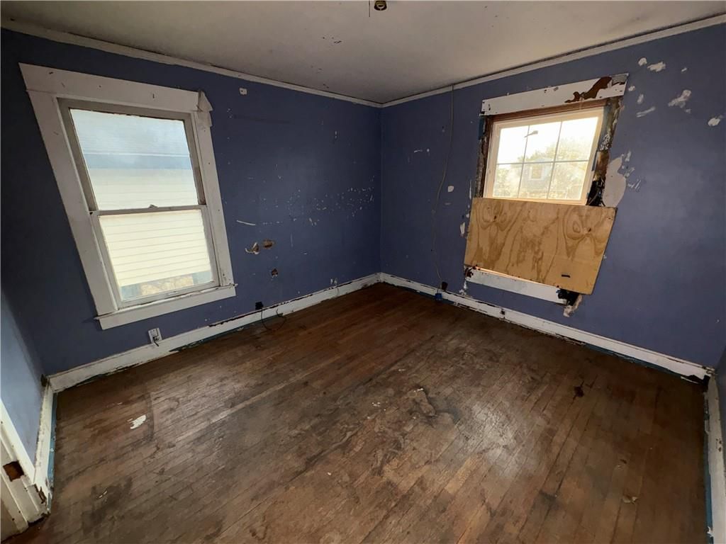 137 S White Avenue — photo 14
