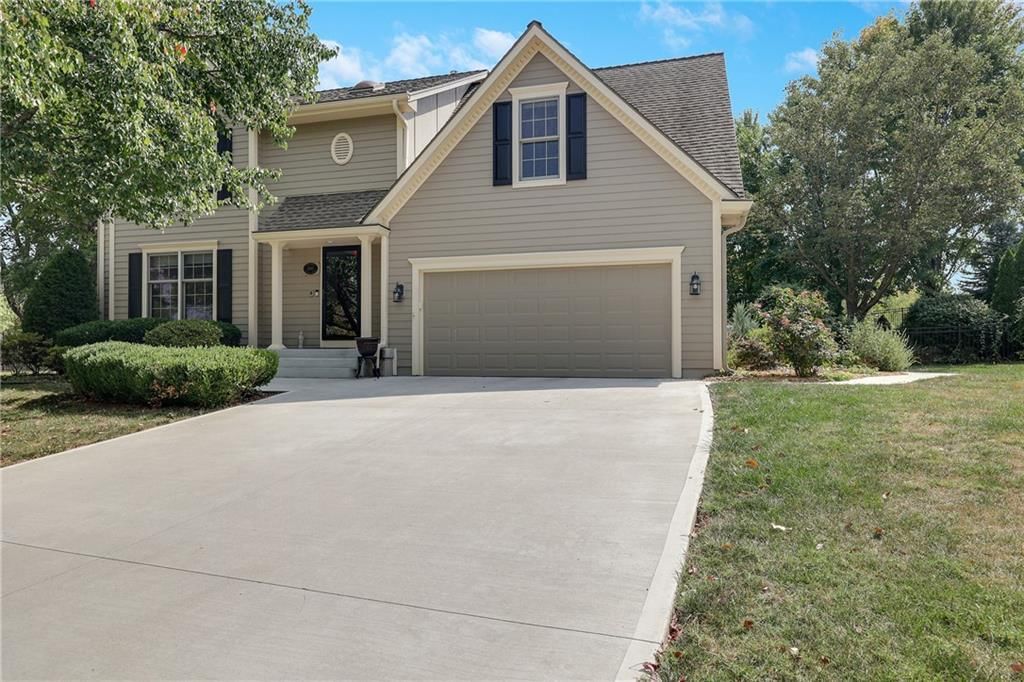 1800 NE Waterfield Village Court — photo 2