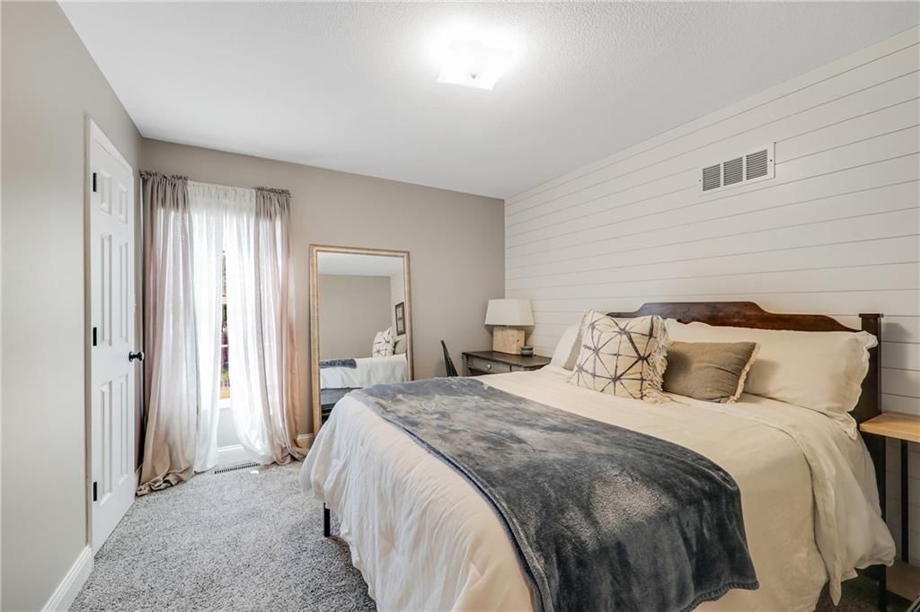 1800 NE Waterfield Village Court — photo 27