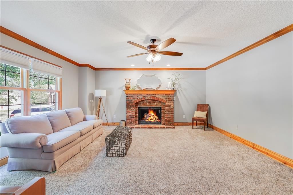 1800 NE Waterfield Village Court — photo 5