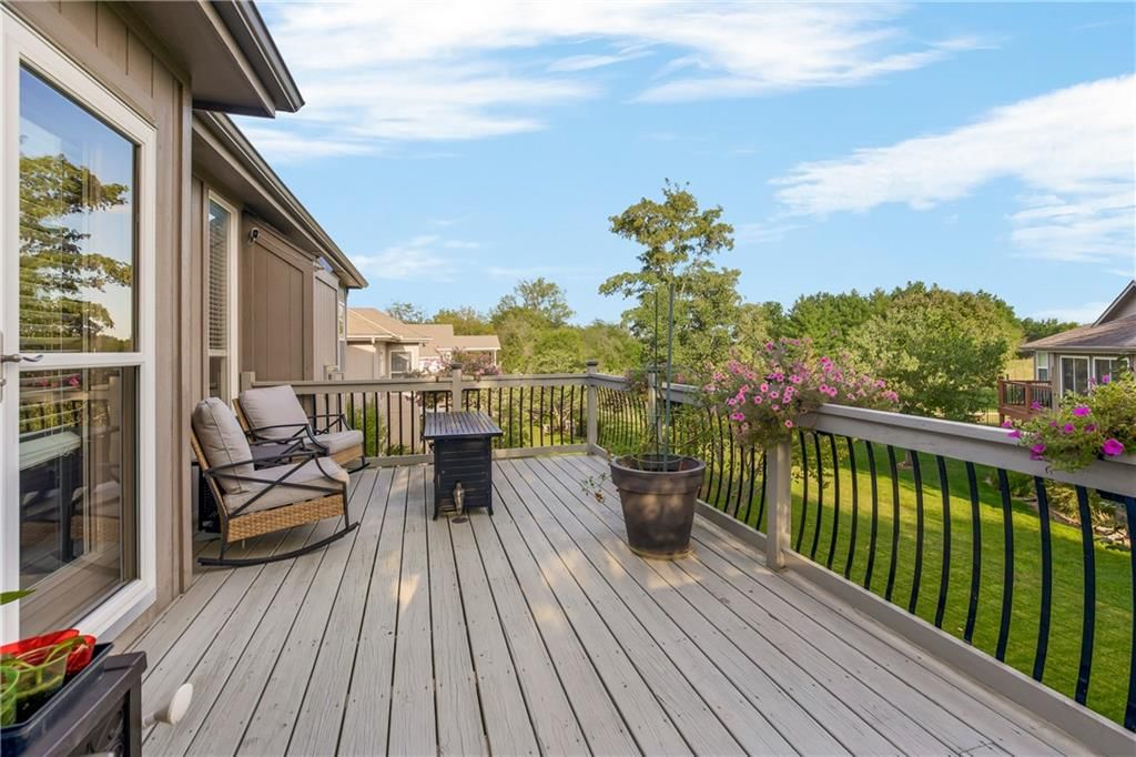 809 NW Poplar Court — photo 11