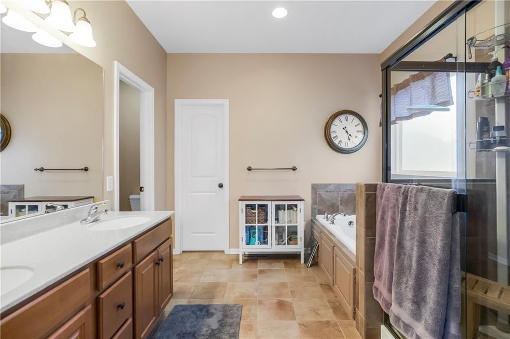 809 NW Poplar Court — photo 18