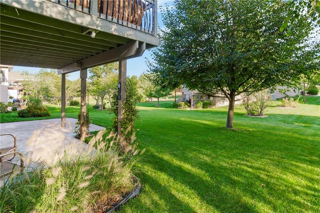 809 NW Poplar Court — photo 25