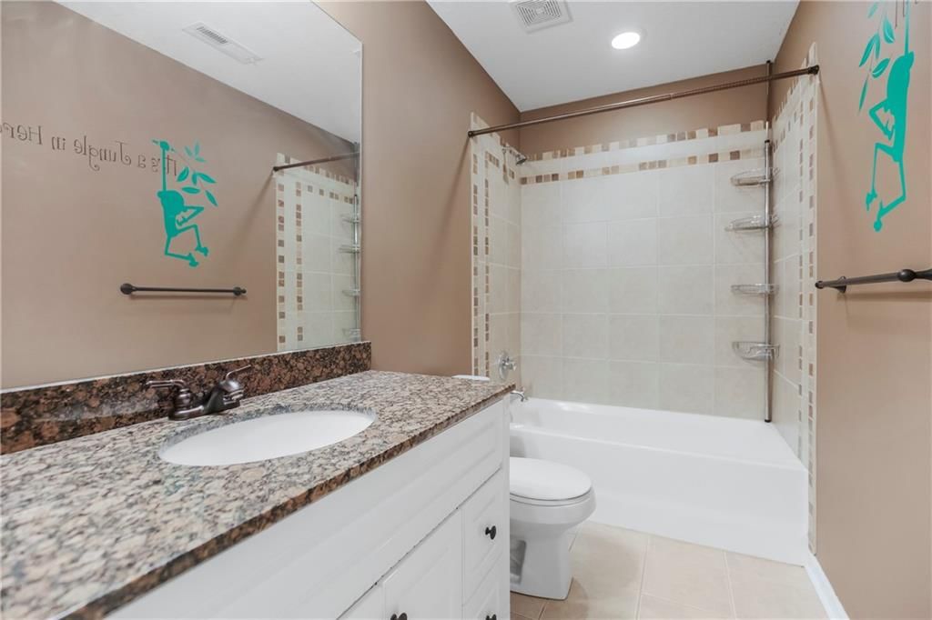 809 NW Poplar Court — photo 28