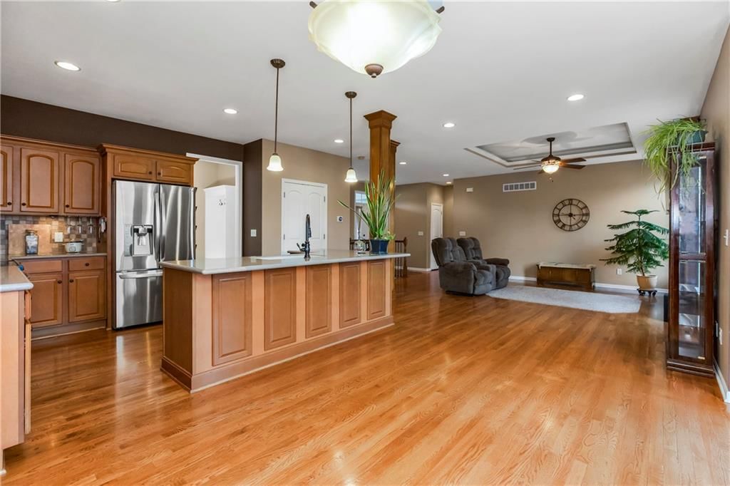 809 NW Poplar Court — photo 7