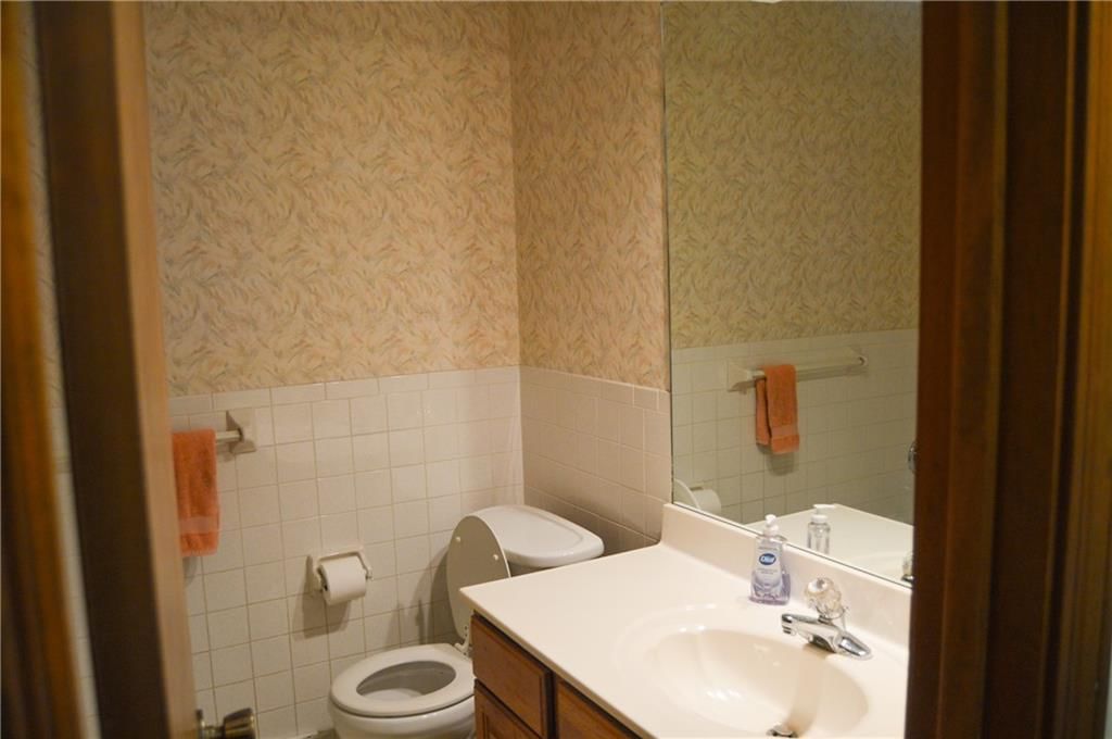 8912 N Grand Avenue — photo 16