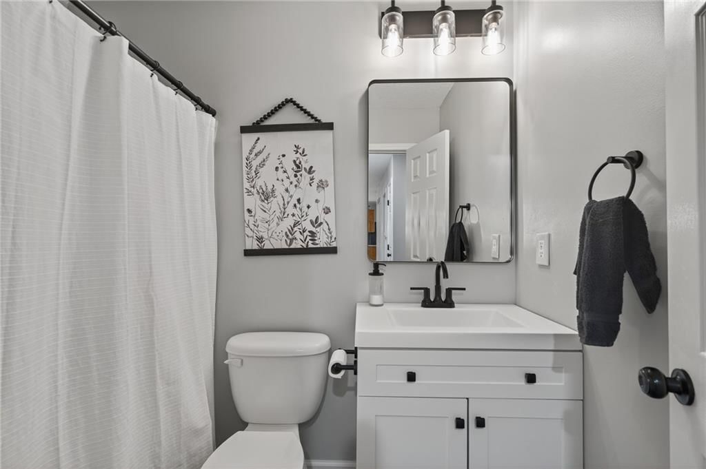 16240 S Curtis Street — photo 25