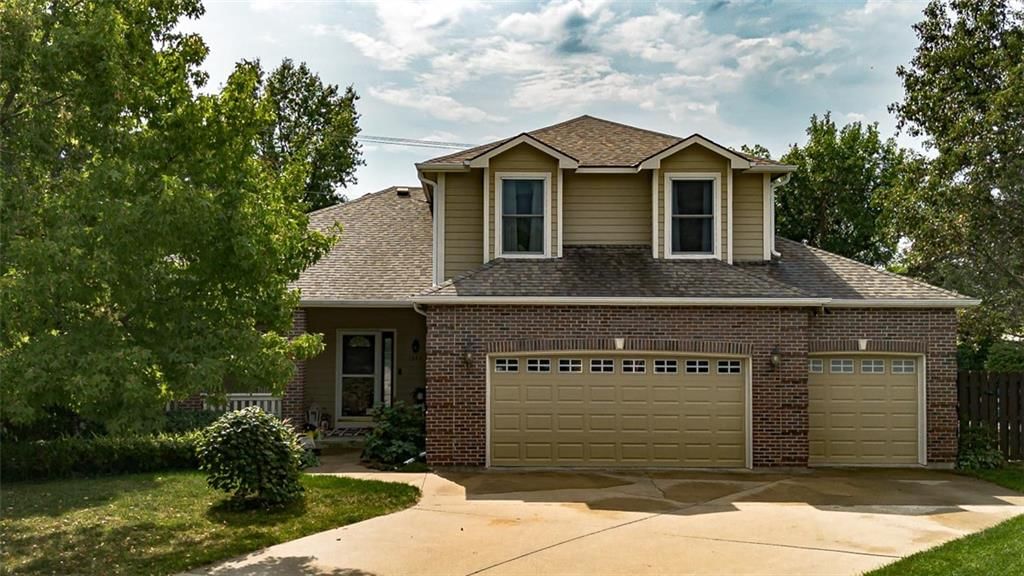 1342 S Redbud Street — photo 2