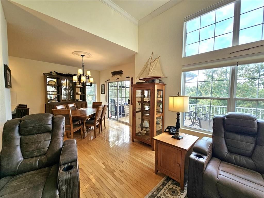 528 West End Circle — photo 8