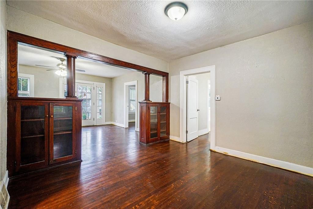 3821 E 59th Terrace — photo 9
