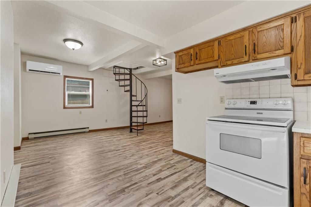 307 N Bradley Street — photo 15
