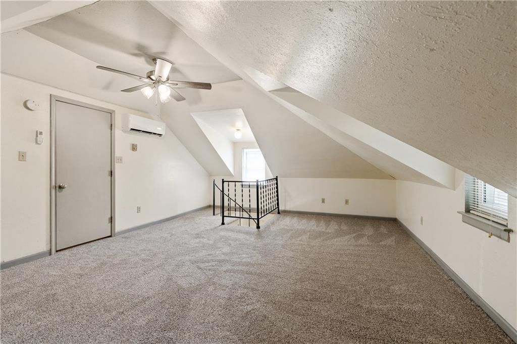 307 N Bradley Street — photo 25