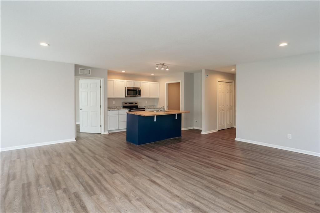 10717 E 46th Terrace — photo 16