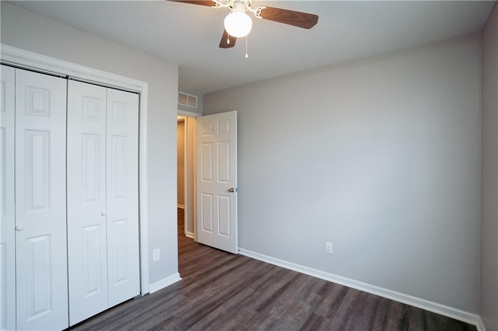 10717 E 46th Terrace — photo 5