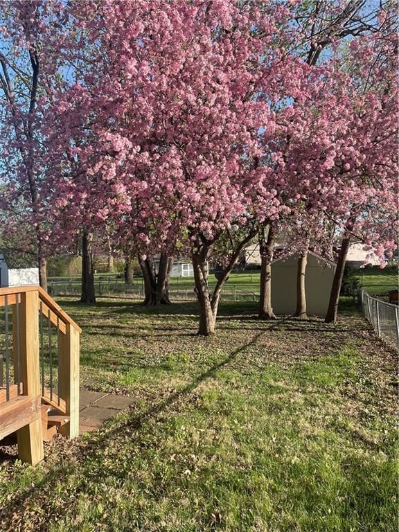 319 Holiday Drive — photo 19