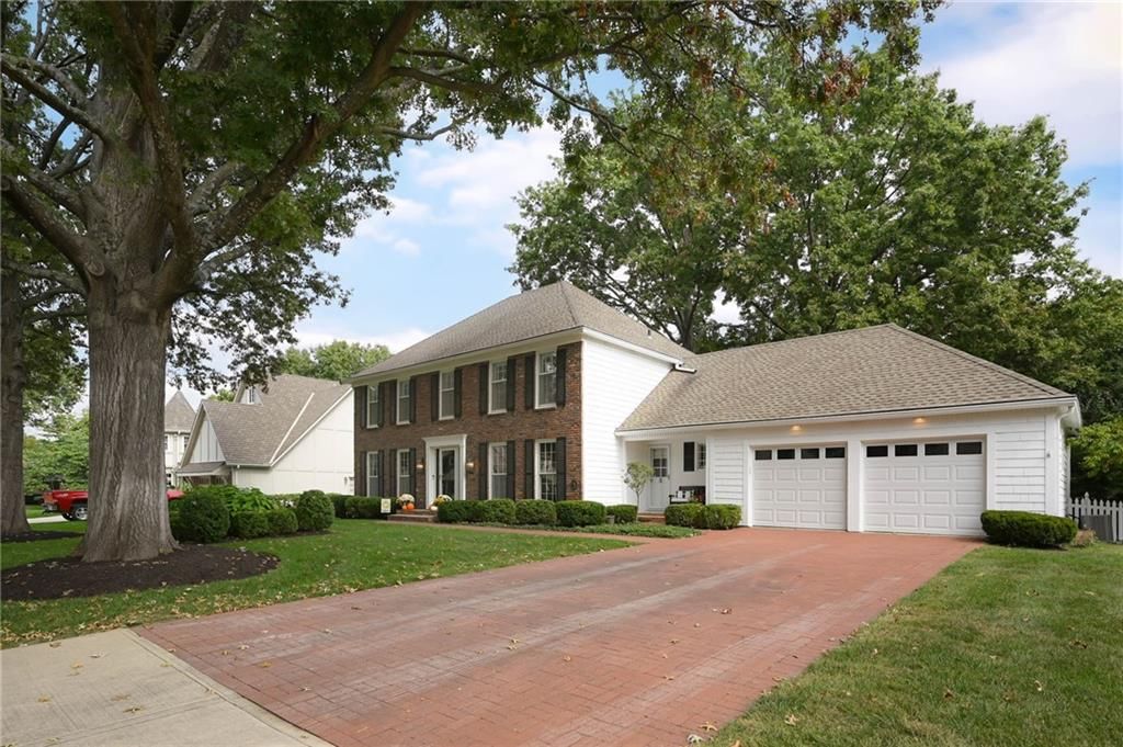 10111 Howe Drive — photo 4