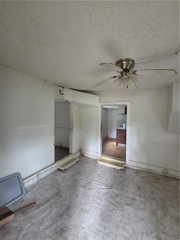 109 N Lincoln Street — photo 5