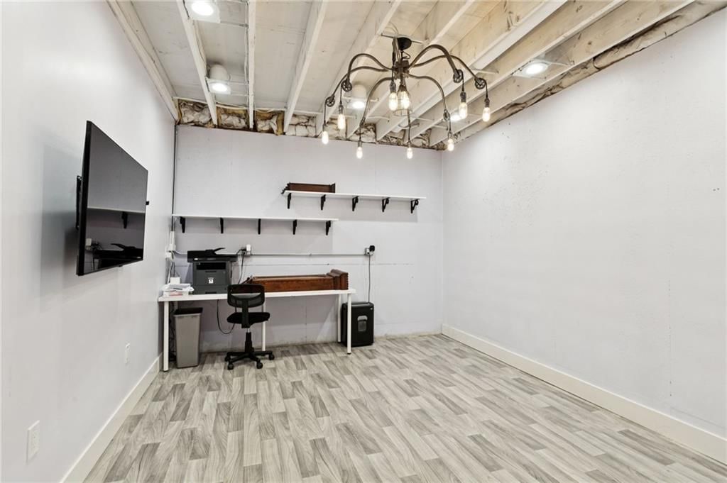 307 N Gallatin Street — photo 27