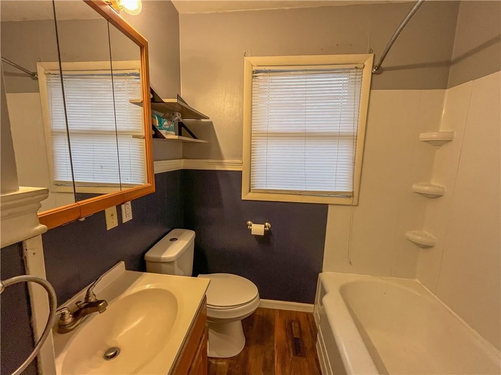 805 E Hazelwood Street — photo 13