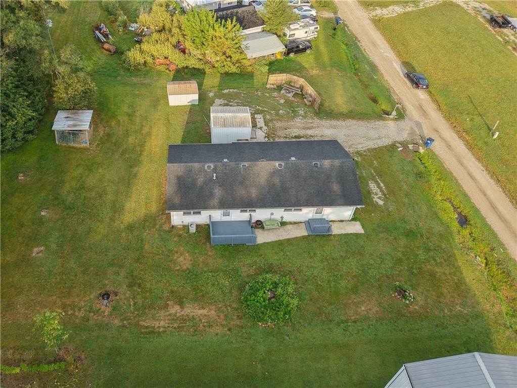 805 E Hazelwood Street — photo 21