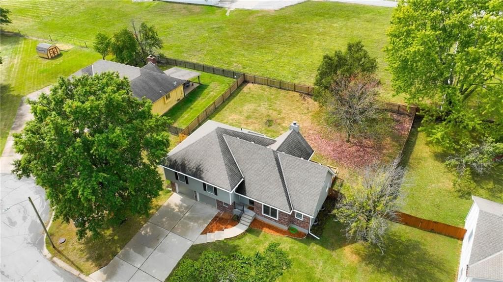 1016 NE Remington Court — photo 29