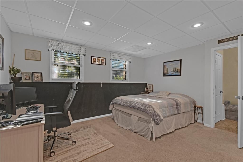 812 S Cedar Street — photo 24