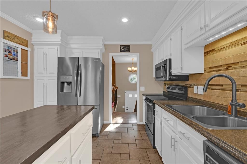 812 S Cedar Street — photo 6
