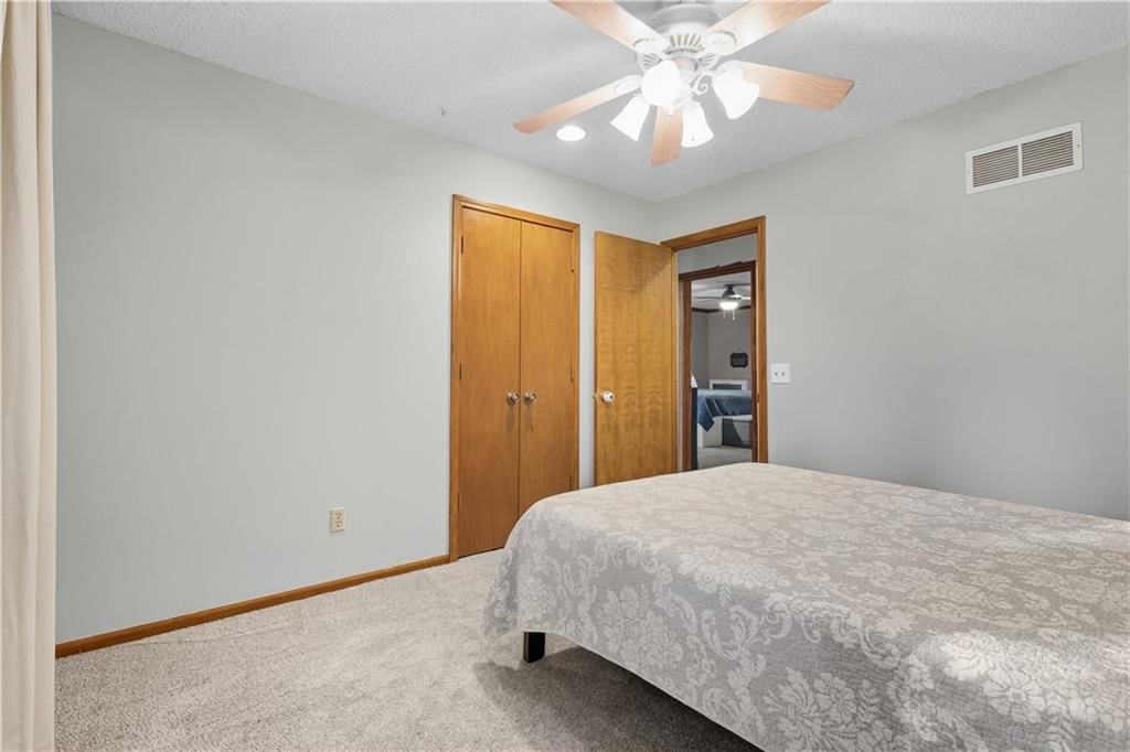 14229 S Raintree Drive — photo 24