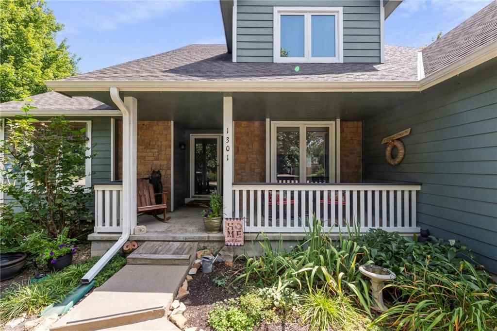 1301 S Redbud Street — photo 3