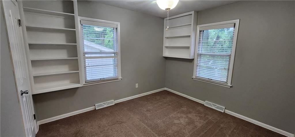8417 W 91st Street — photo 17