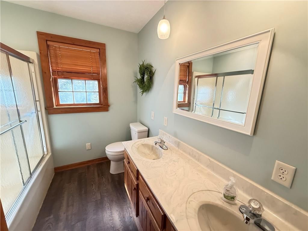 9815 S M 7 Highway — photo 17