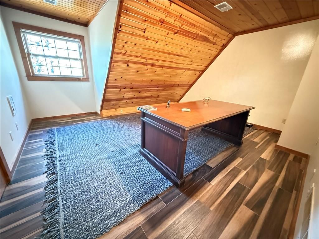 9815 S M 7 Highway — photo 18