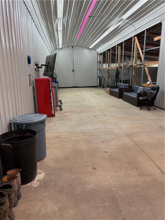 9815 S M 7 Highway — photo 42