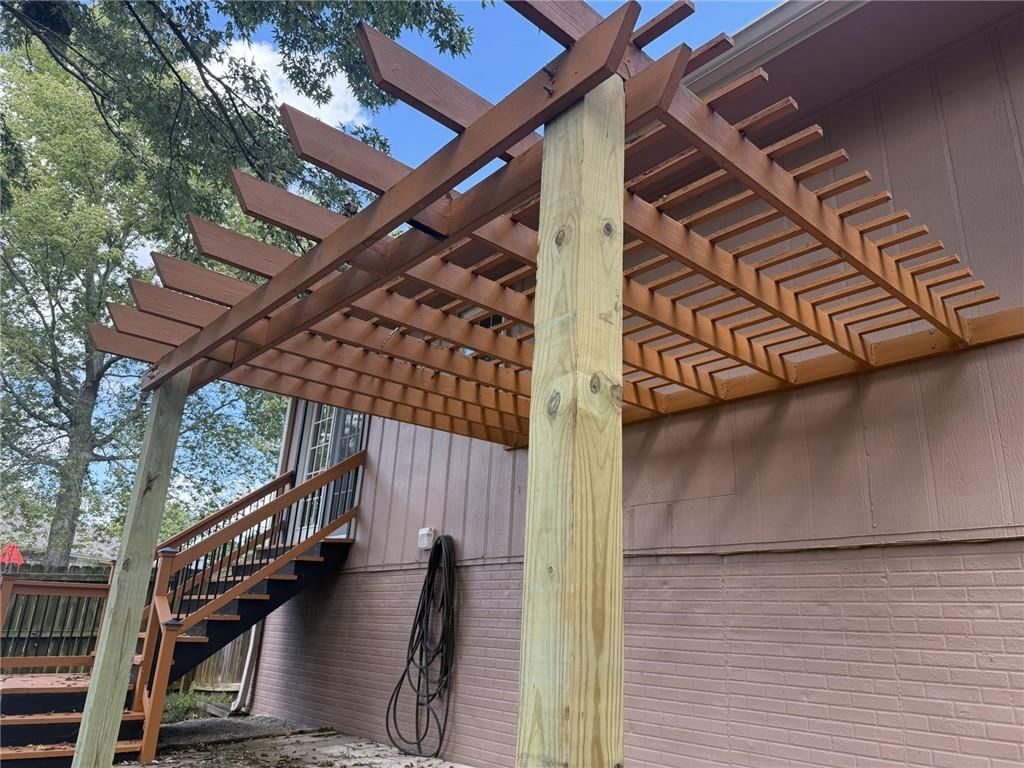 1504 Hawthorne Circle — photo 4