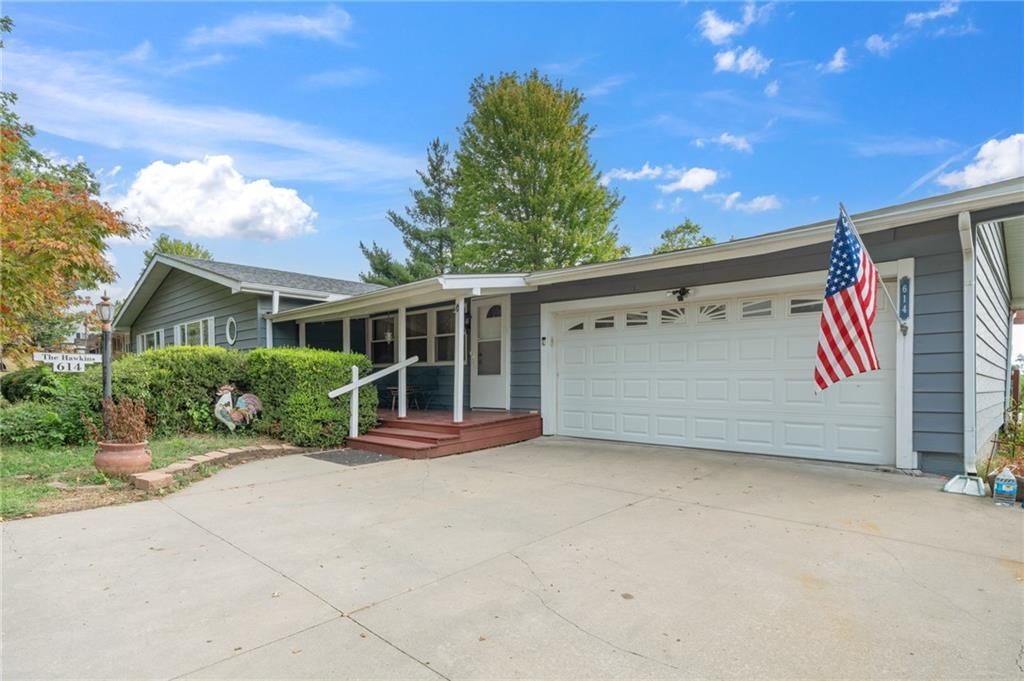 614 Town and Country Lane — photo 4