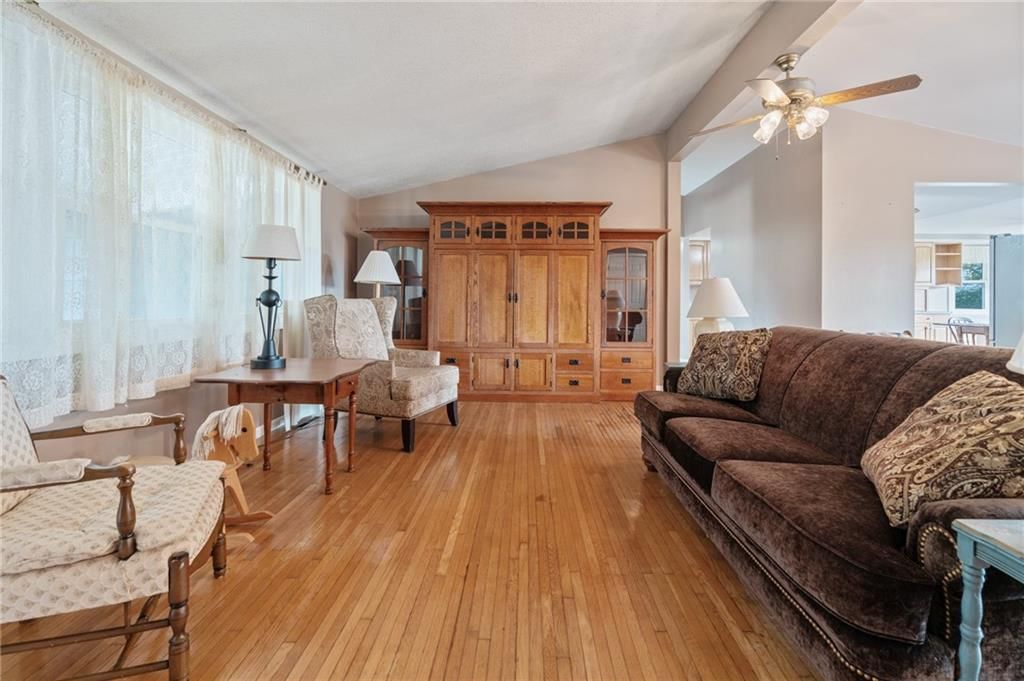 614 Town and Country Lane — photo 7