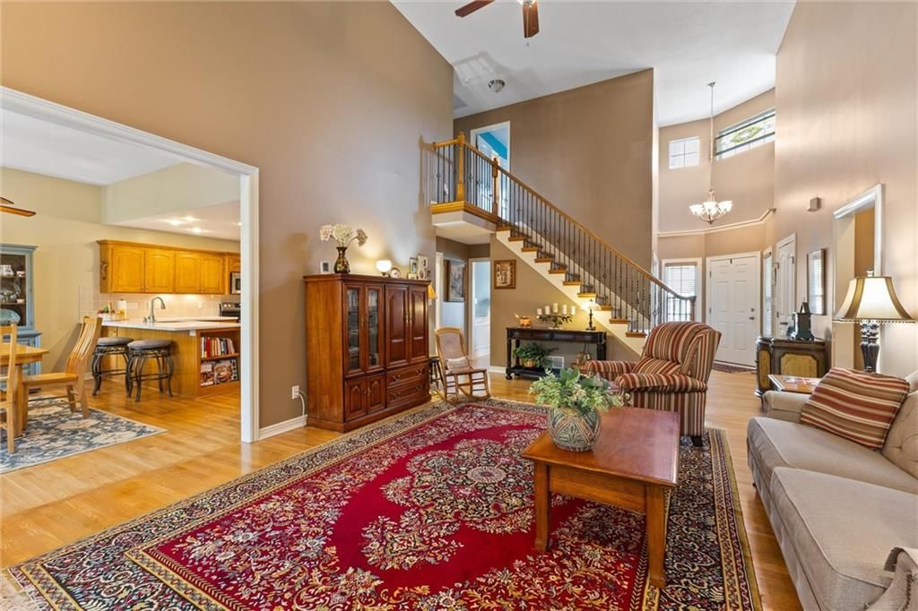 Photo 9 of 40 - 4120 SW FLINTROCK Drive