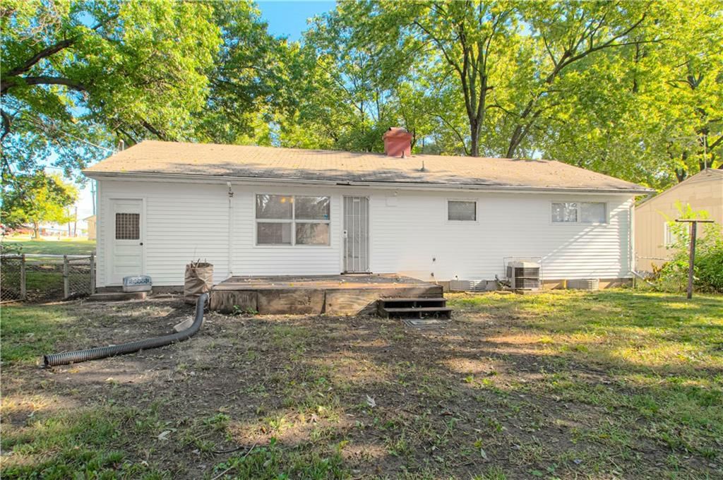 6903 E 113 Terrace — photo 23