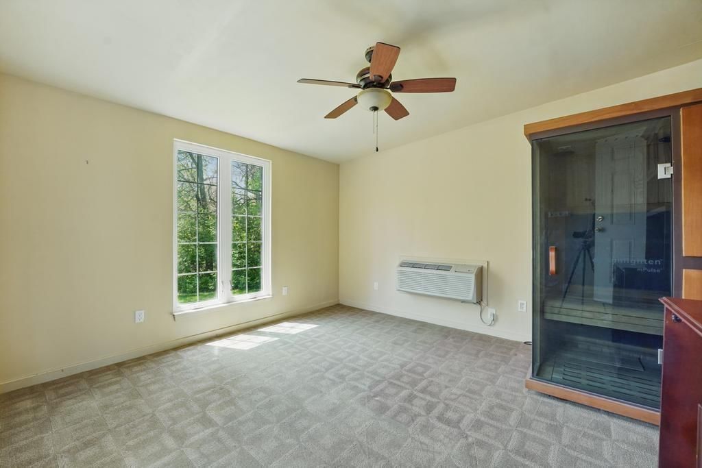 1548 NE Woods Chapel Road — photo 35