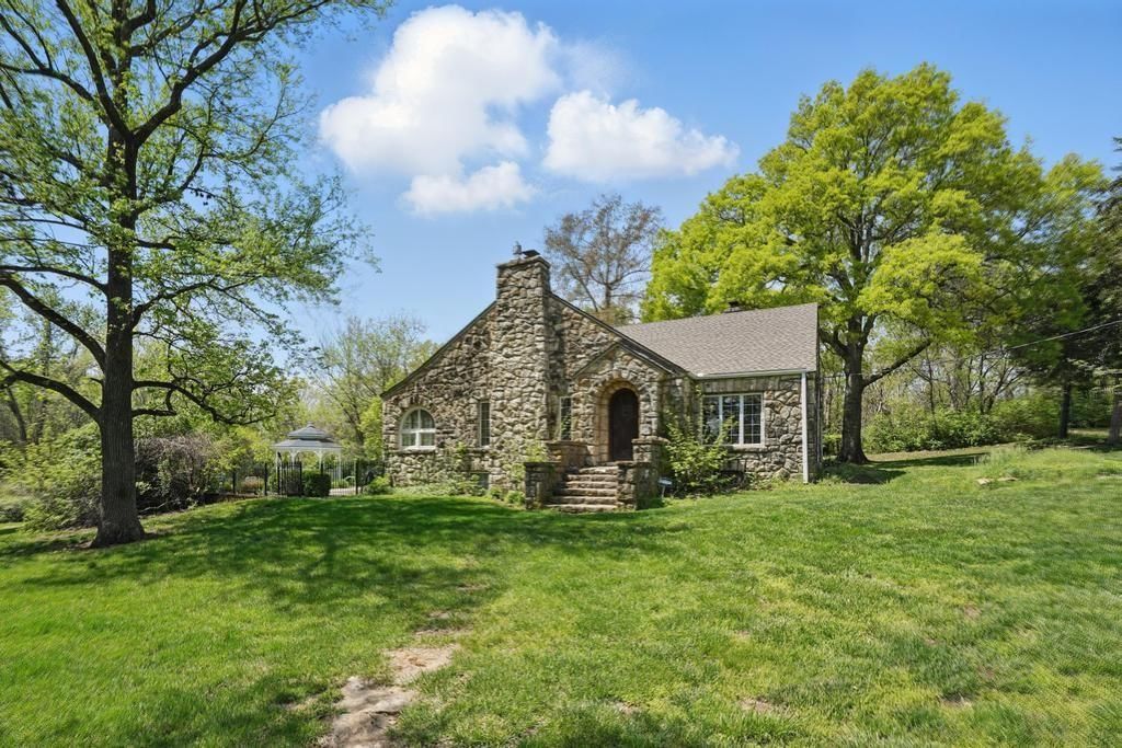 1548 NE Woods Chapel Road — photo 41