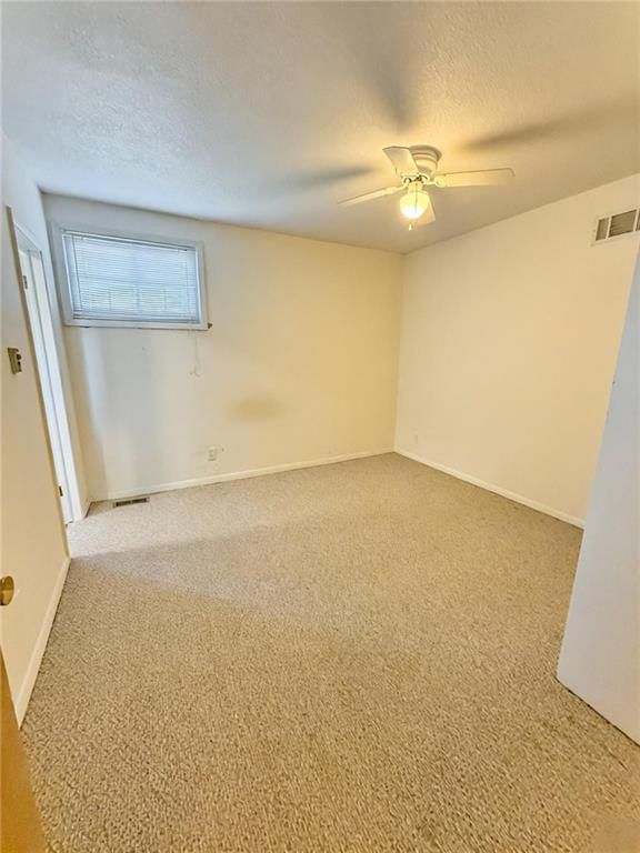 409 E 14th Street — photo 7