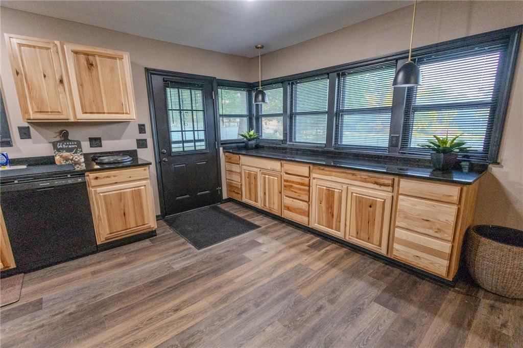 407 Lemon Street — photo 18