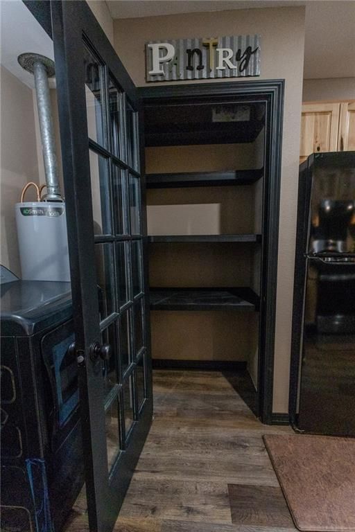 407 Lemon Street — photo 23